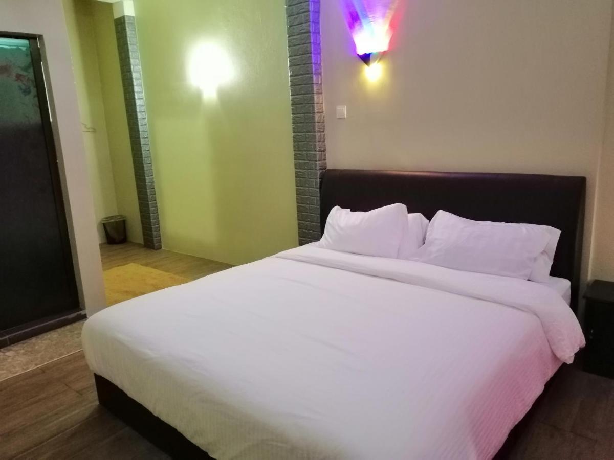 ไพน์ บูทิก โฮเต็ล Hotel บาตูกาจาห์ ภายนอก รูปภาพ
